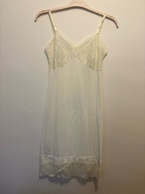 Vintage white slip